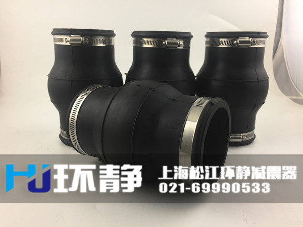 香港港島筲箕灣卡箍式<a href=http://www.zzhoudj.com target=_blank class=infotextkey>可曲撓橡膠接頭</a>發(fā)貨現(xiàn)場