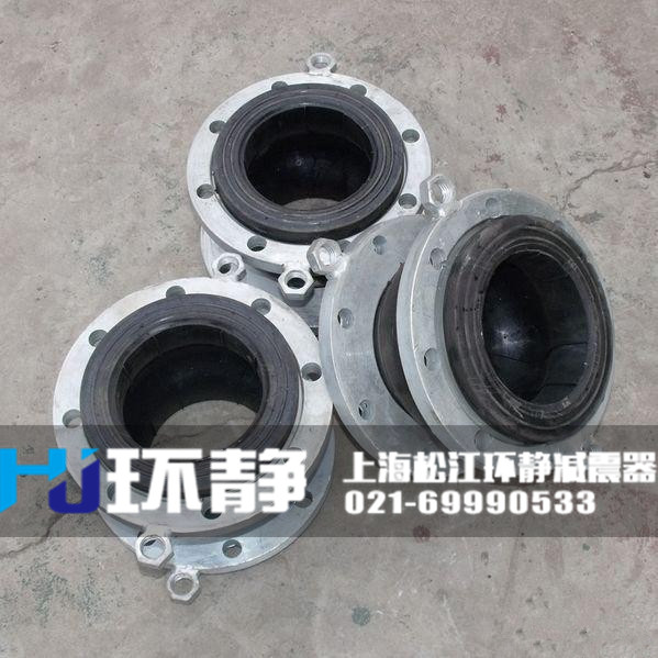 香港九龍佐敦<a href=http://www.zzhoudj.com/products/xiangjiaojietou/function/180.html target=_blank class=infotextkey>耐油橡膠接頭</a>的實(shí)際安裝圖 /></p><h3>零部件材料</h3>
<table cellspacing=